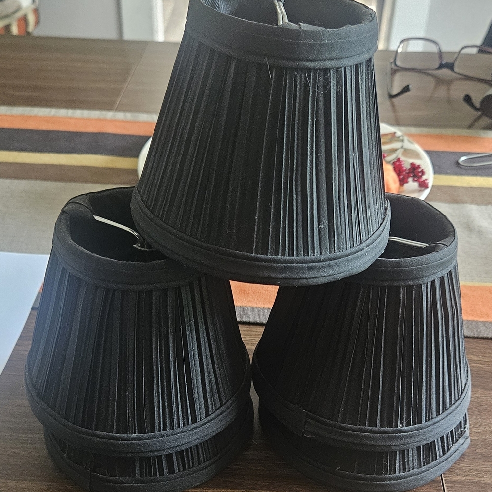 Chic Black Pleated Lamp Shades Set Of 5